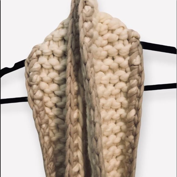 GAP two tone chunky knit wool scarf